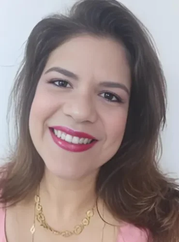 Dra. Isabela Pires Borba Furtado de Oliveira