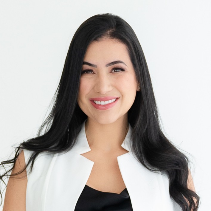 Dra. Thalita Lanzoni Machado Dra. Thalita Lanzoni Machado