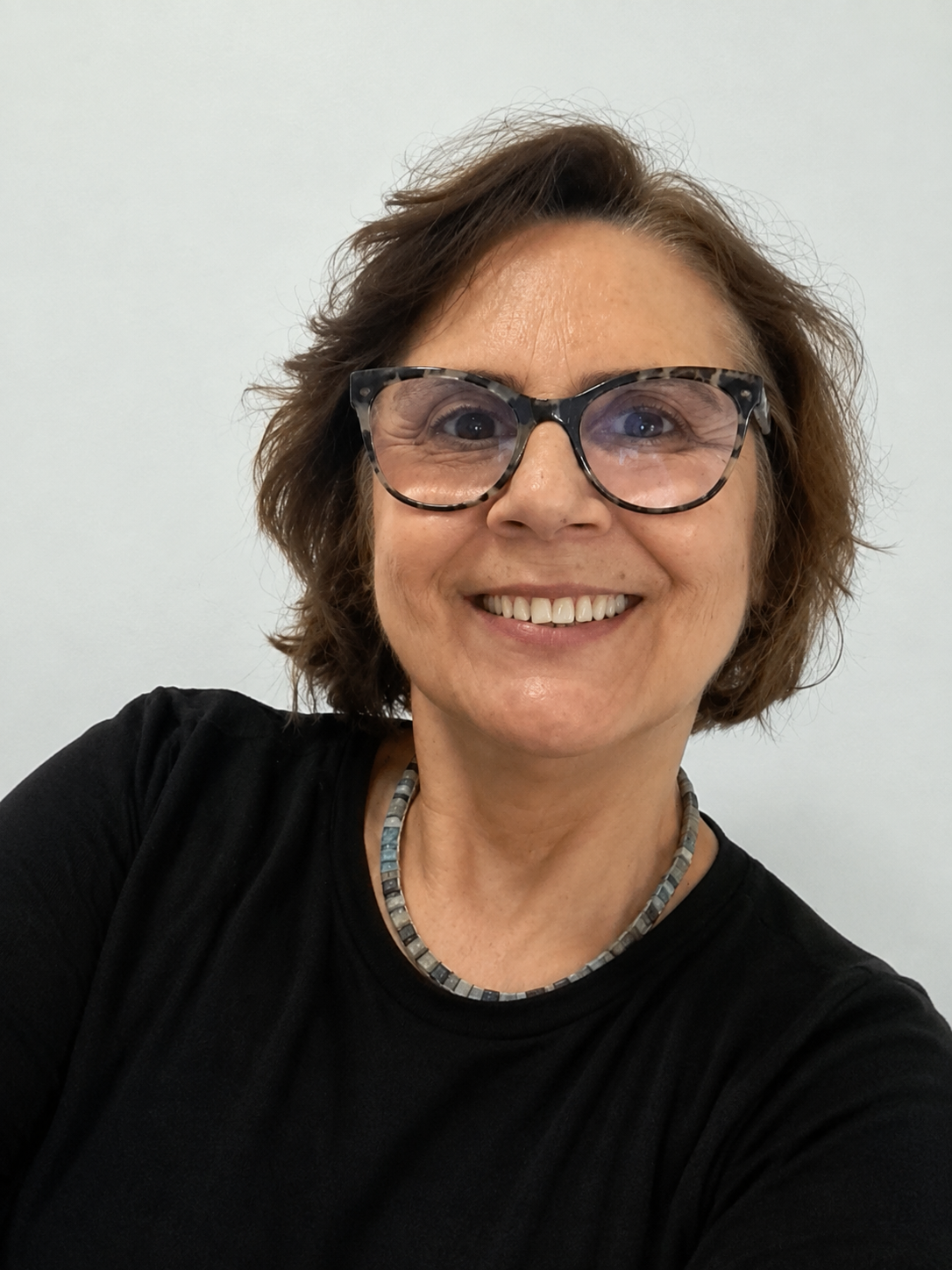 Dra. Carla Simone Duarte de Gouvêa Dra. Carla Simone Duarte de Gouvêa