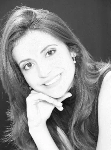 Dra. Ligia Gazzoli Dra. Ligia Gazzoli