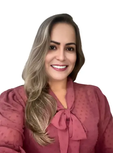 Profa. Esp. Luciana Guimarães de Freitas