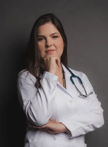 Dra. Ana Luiza Braz Pavão Dra. Ana Luiza Braz Pavão